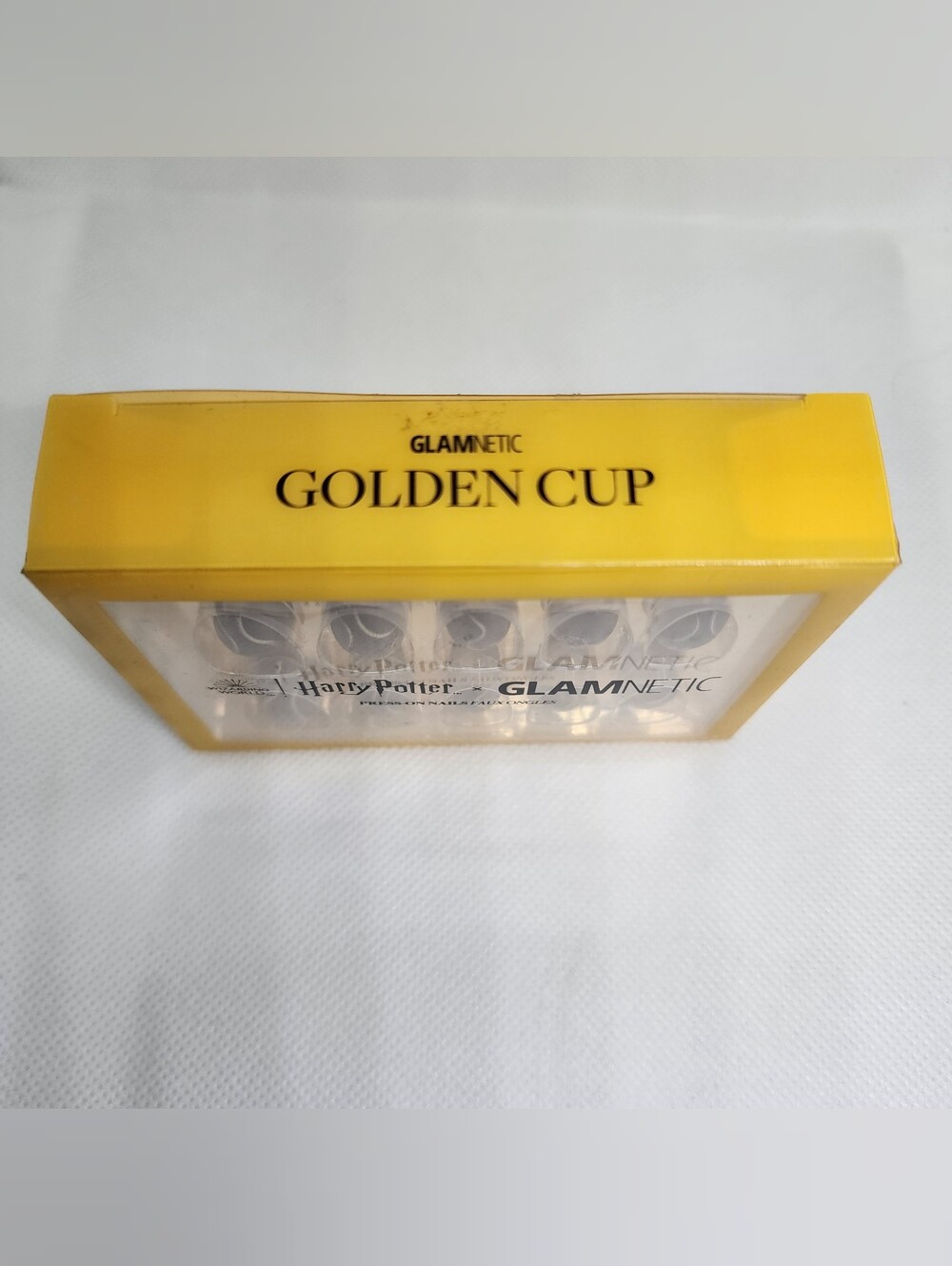 Glamnetic x Harry Potter Hufflepuff New Golden Cup Press-On Nail Set - Picture 3 of 5